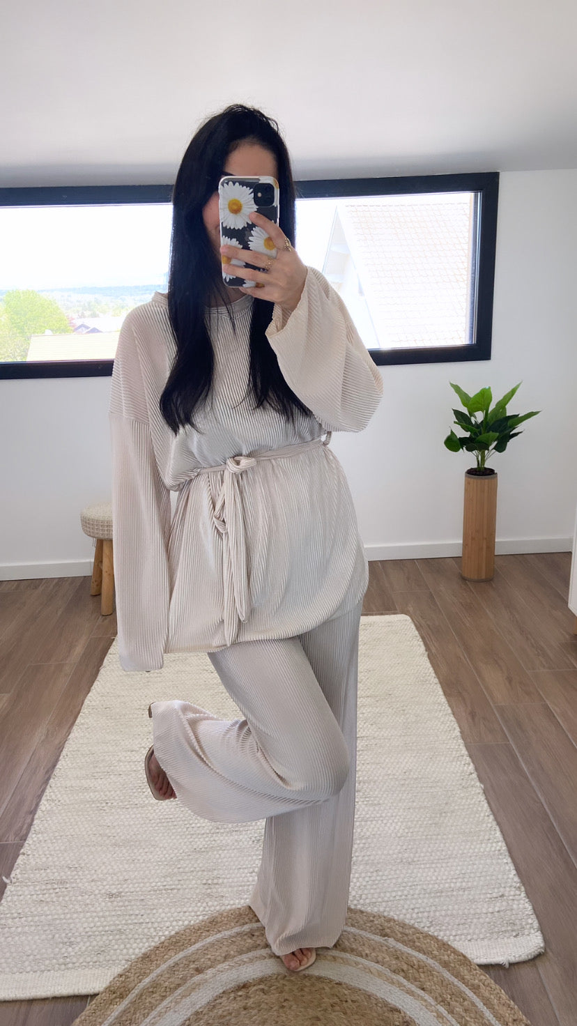 Ensemble plissé beige